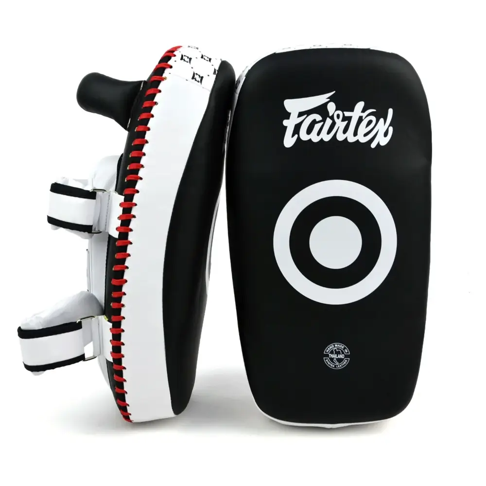 Fairtex Muay Thai Kick Pad KPLC1 – Cuscinetto A Forma Curva E Compatta Per Calci – Allenamento Professionale